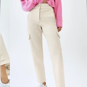 Wilfred Cargo Pants in Cream for Aritzia, Size 12